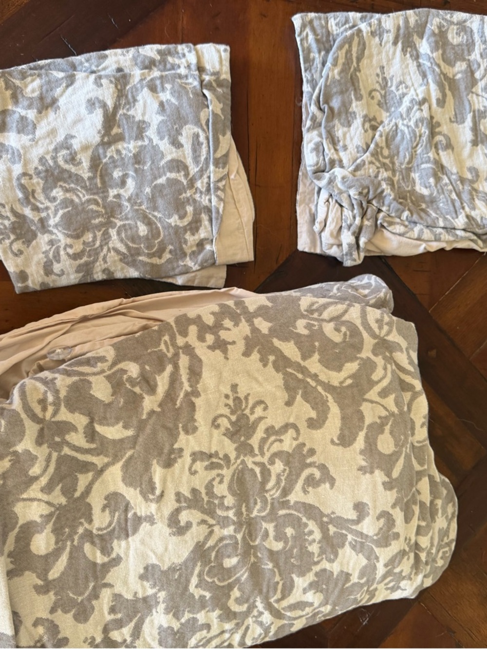 Pottery barn Jacquard Medallion Cotton Linen Duvet Cover and 2 shams Beige Gray